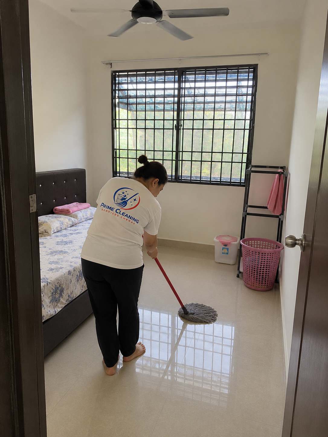 House cleaning service in a Cheras home