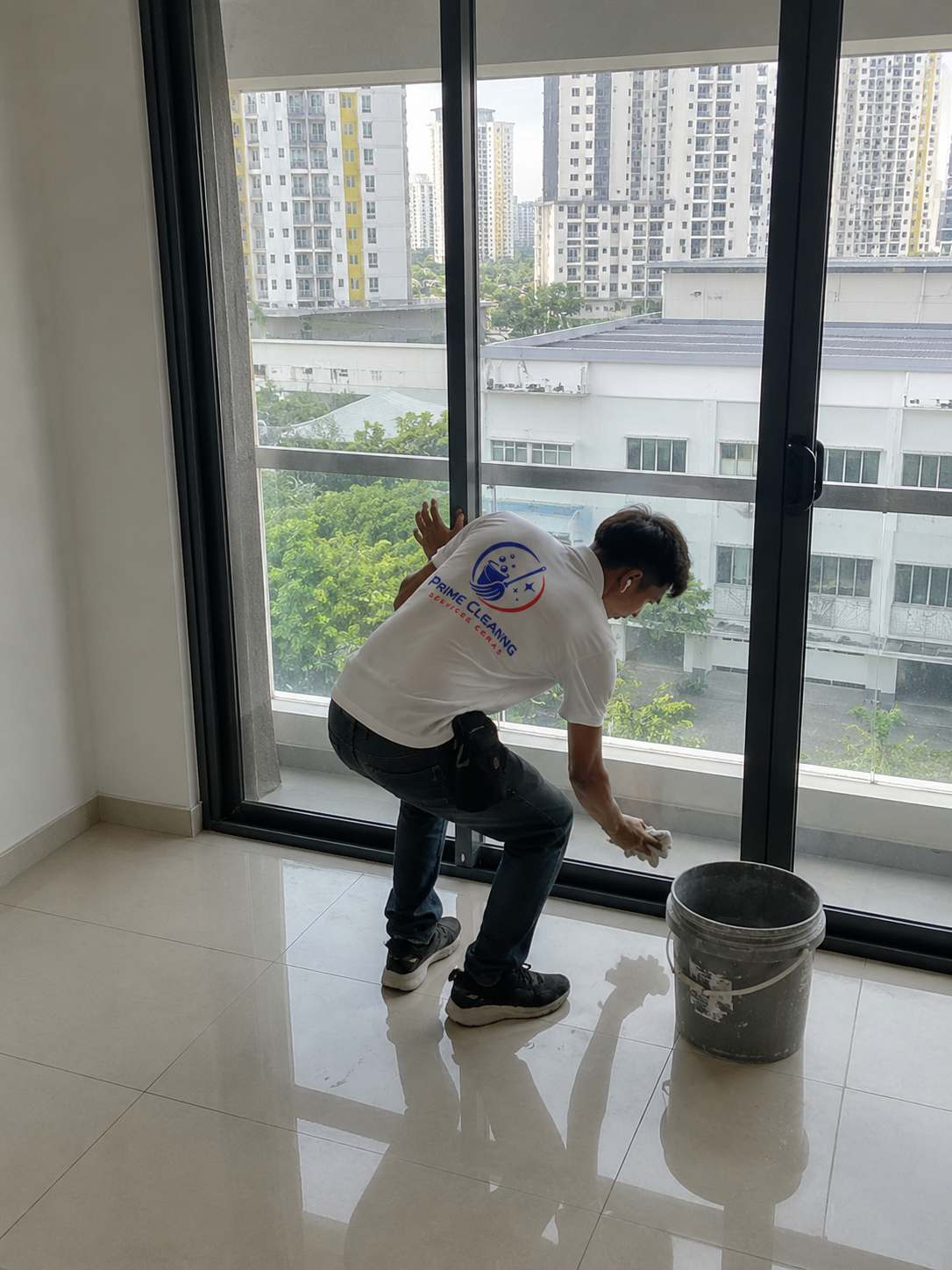 High-rise window cleaning in Cheras